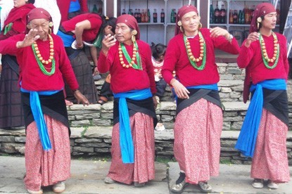Cultural dance at Ghorepani.
